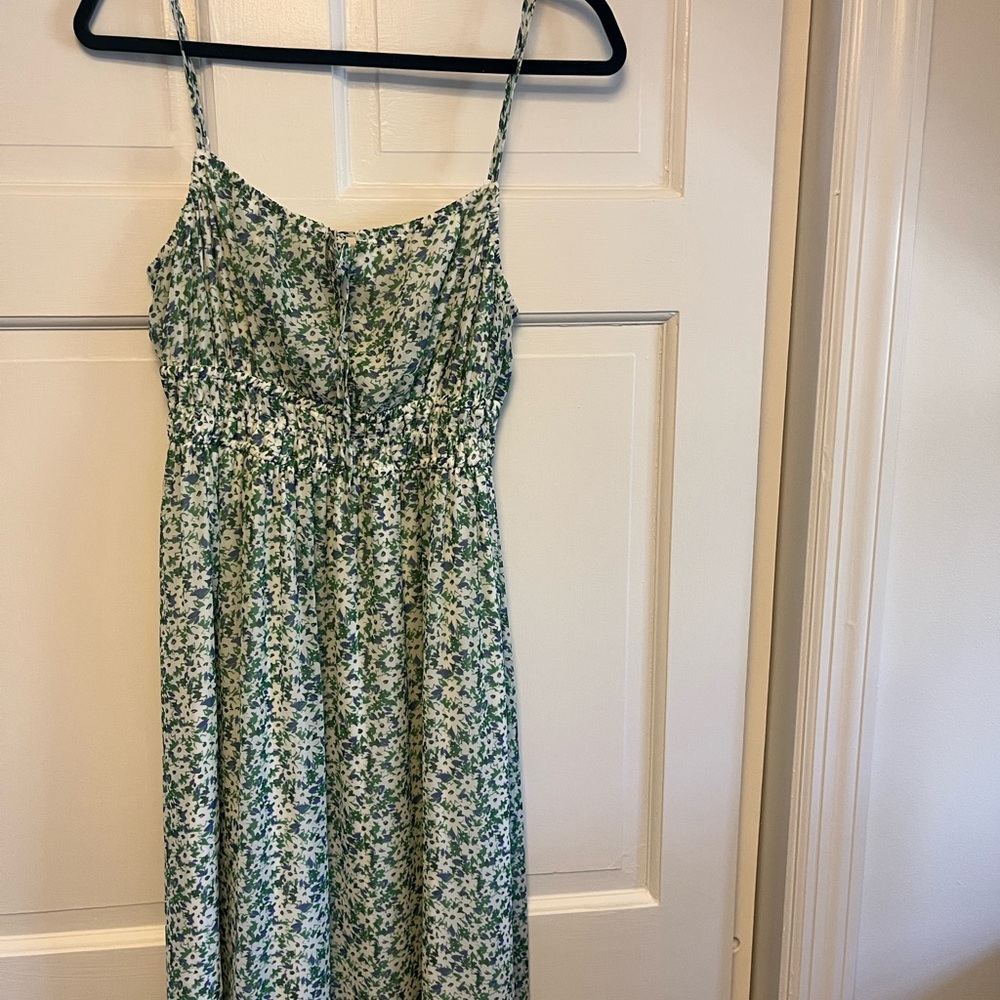 Slate & Willow Green and White Floral Maxi Dress